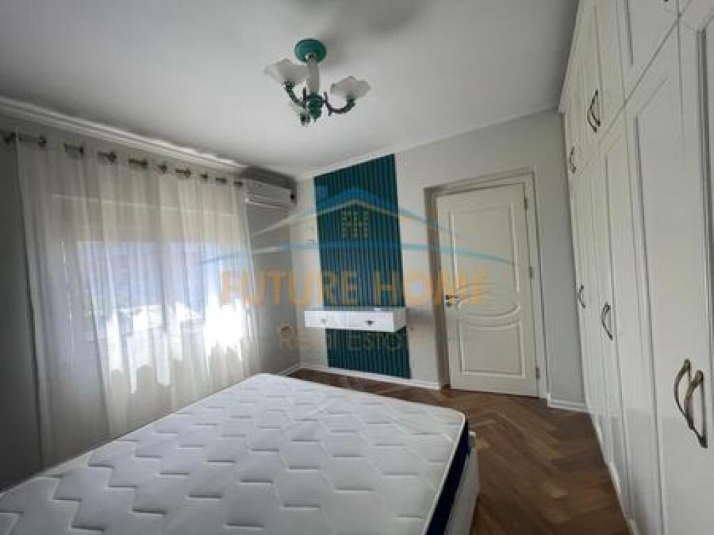 For sale, Apartment 1+1+Storage, Oxhaku, Tirana.