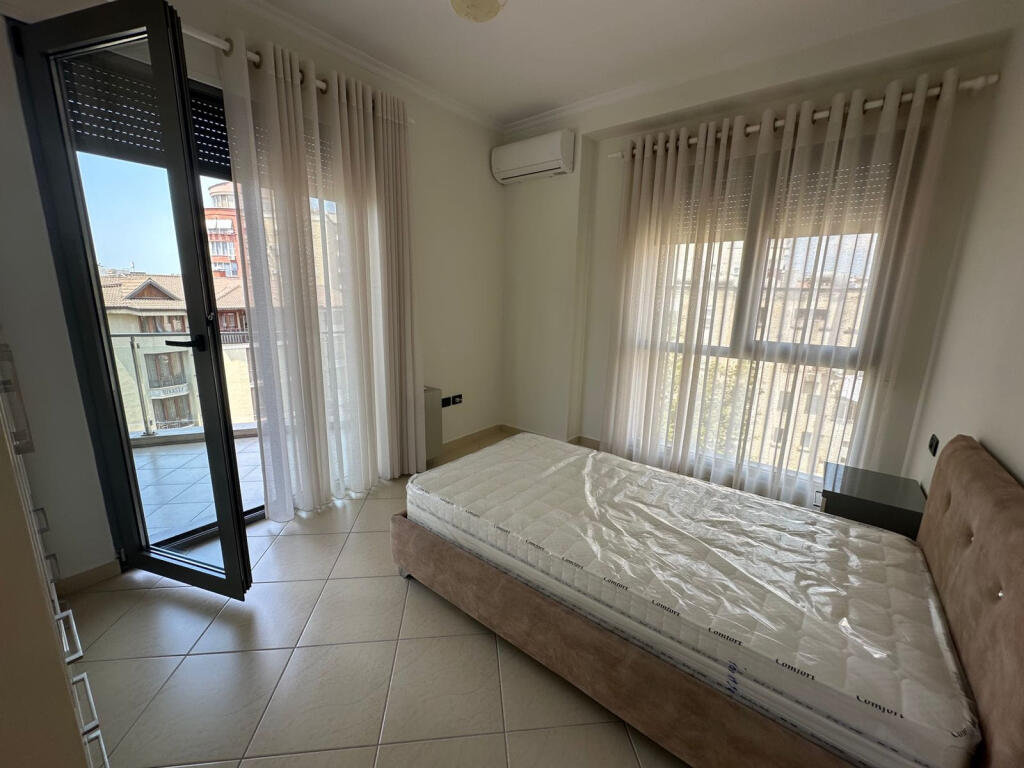 Apartament Me Qera 2+1 Tek Rruga e Kosovareve (ID B2201402) Tirane