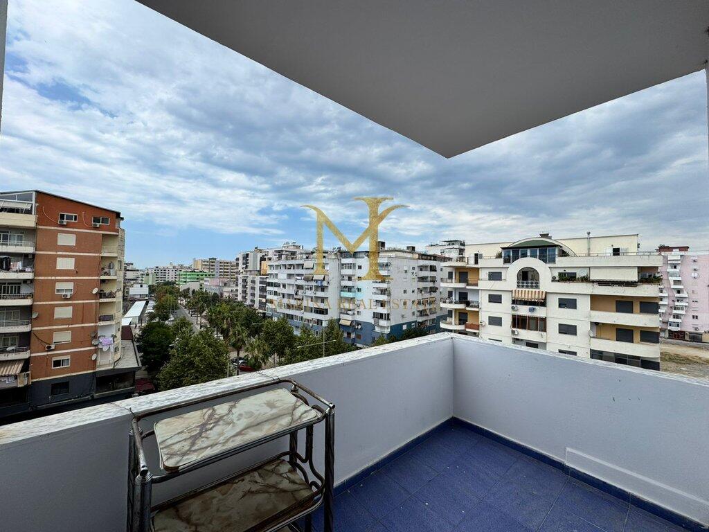 OFROHET PER SHITJE APARTAMENT 2+1 NE PLAZH DURRES !!