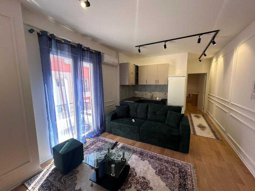 Apartament 1+1 me qera 500 eu