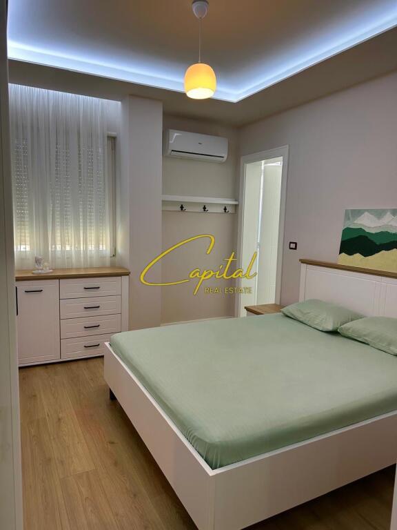 SHITET APARTAMENT 2+1+2 RRUGA E KAVAJES 250.000 EURO