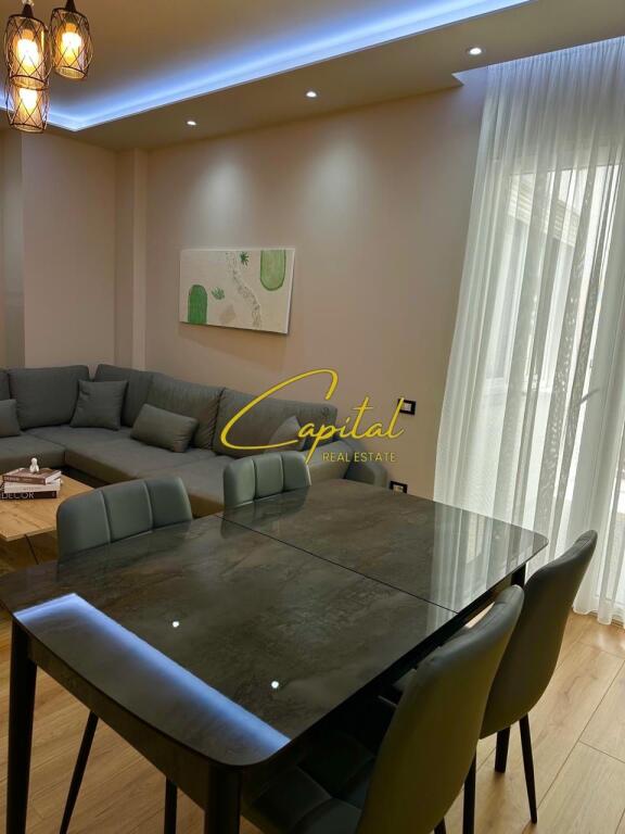 SHITET APARTAMENT 2+1+2 RRUGA E KAVAJES 250.000 EURO