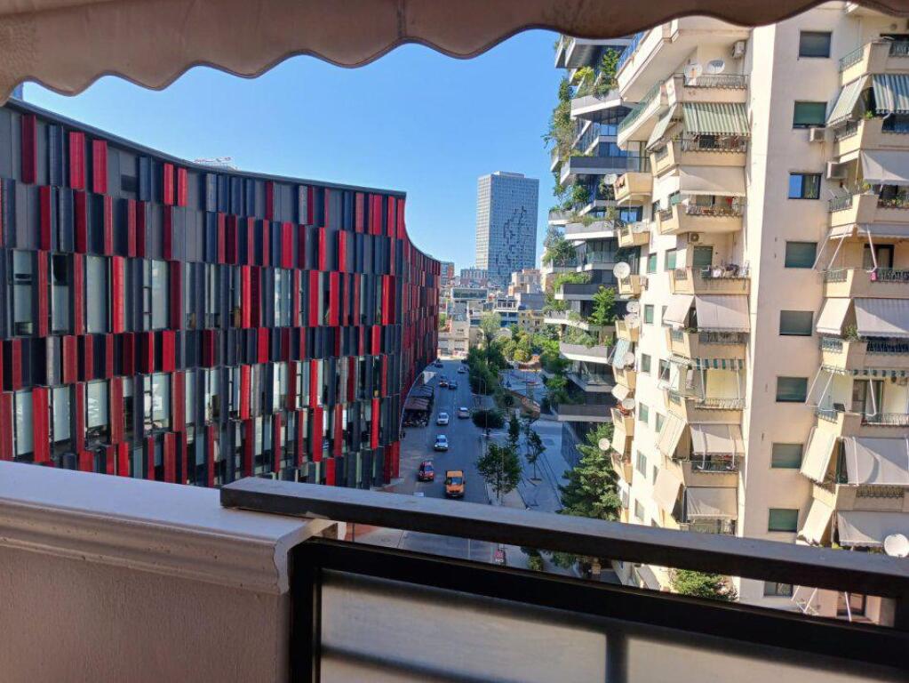 APARTAMENT ME QERA 1+1 AIR ALBANIA 800 EURO