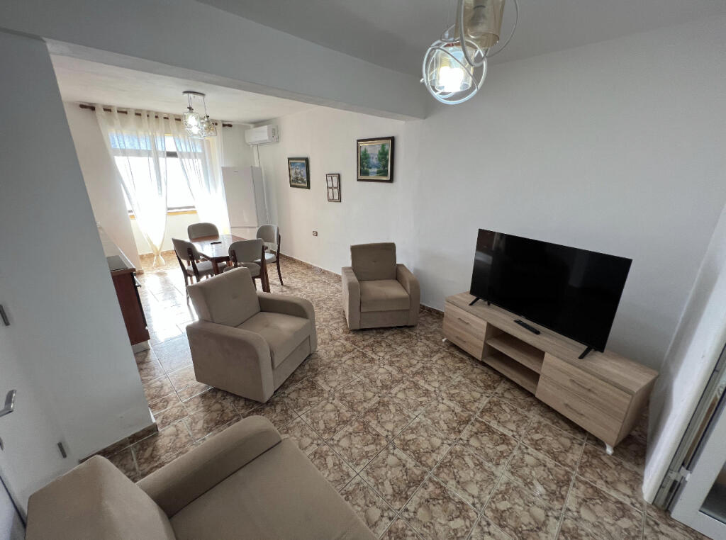 📣 RENT Apartment 2+1 📍 Opposite the "Harry Fultz" School ✨