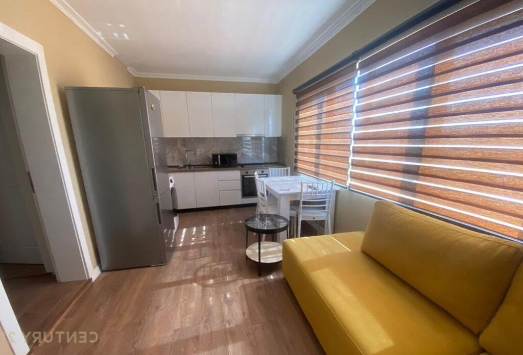 Apartament 2+1 per qera ,Rruga Dritan Hoxha, Blloku Gintash