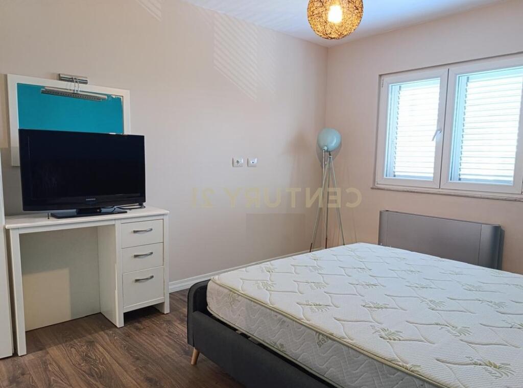 Apartament me qera 1+1, rruga Fortuzi.