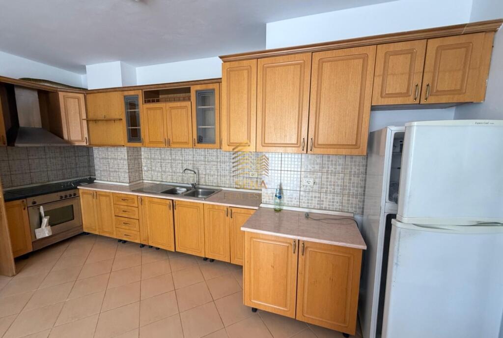 Rent, Apartment, 2+1+balcony, Fresk 400 ALL/Month
