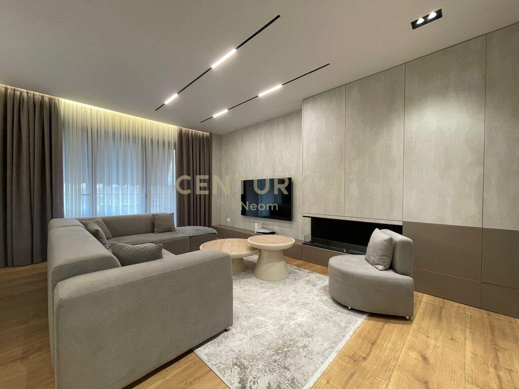 🏡 SHITET APARTAMENT 2+1+2 + POST PARKIMI – LIQENI I THATË, TIRANË