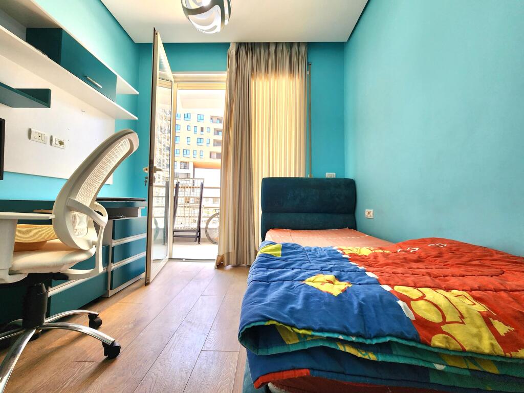 FOR RENT – ULTRA APARTMENT 3+1+2WC + WALK-IN CLOSET + 3 BALCONIES + PARKING SPACE