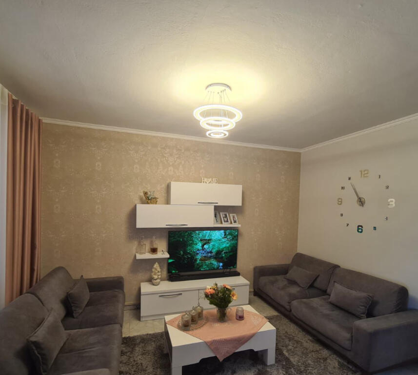Apartment 1+1 for rent is given at Kongresi Manastirit area, behind Qsut  
