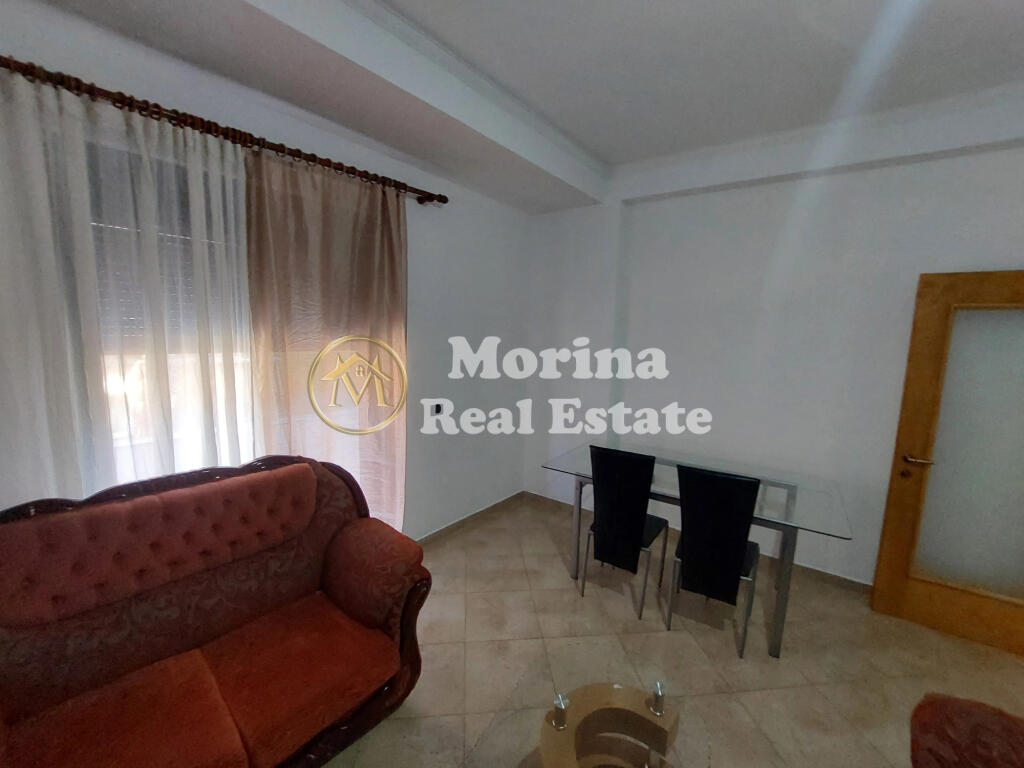 Rent, Entrance 2+1, United School, 400 euros/month