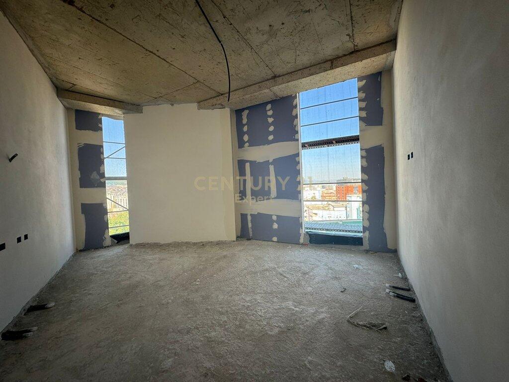 SHITET APARTAMENT 2+1 TEK EKSPOSITA BUILDING – KATI 11