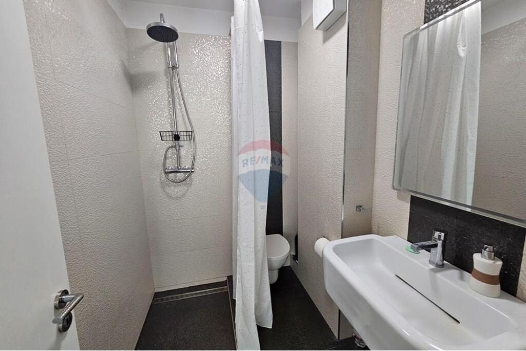 1+1 apartment for rent near the New Bazaar!
