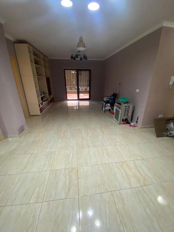 Shitet 3+2 te Kopshti botanik 130 m2 me hipoteke 23500 eu