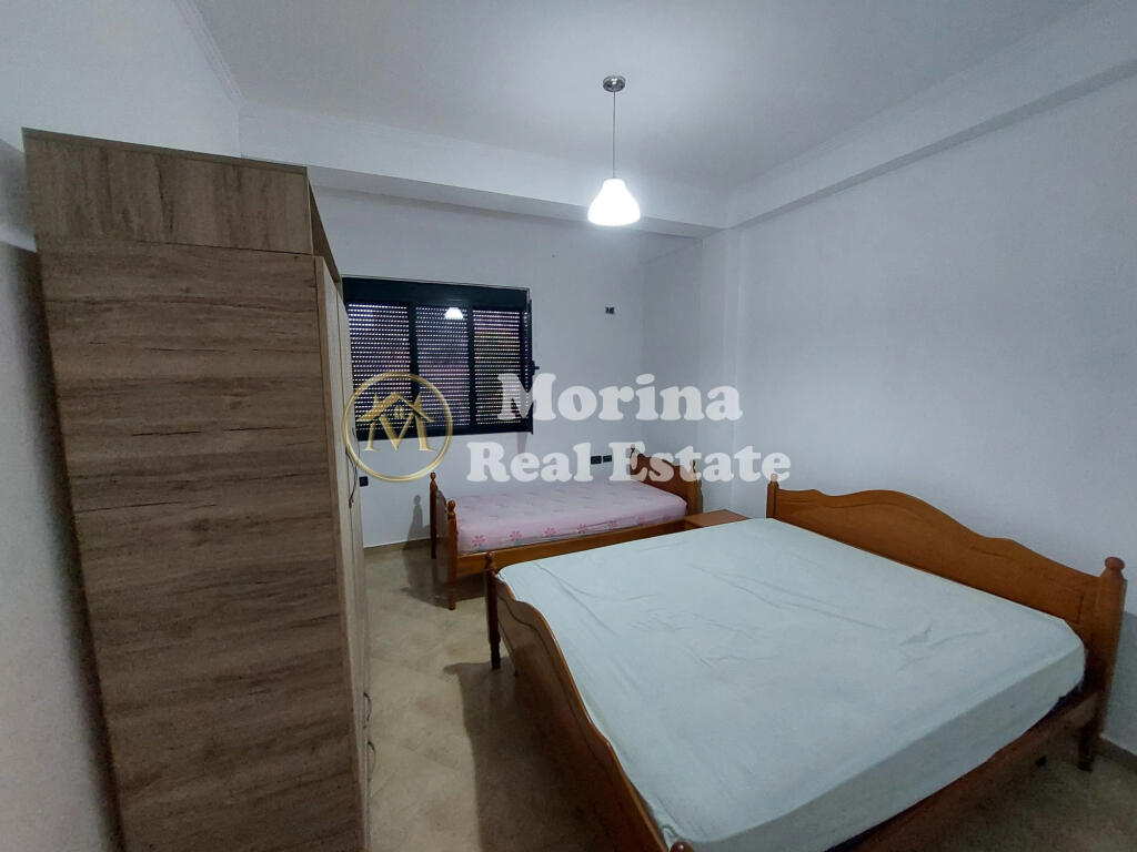 Rent, Entrance 2+1, United School, 400 euros/month