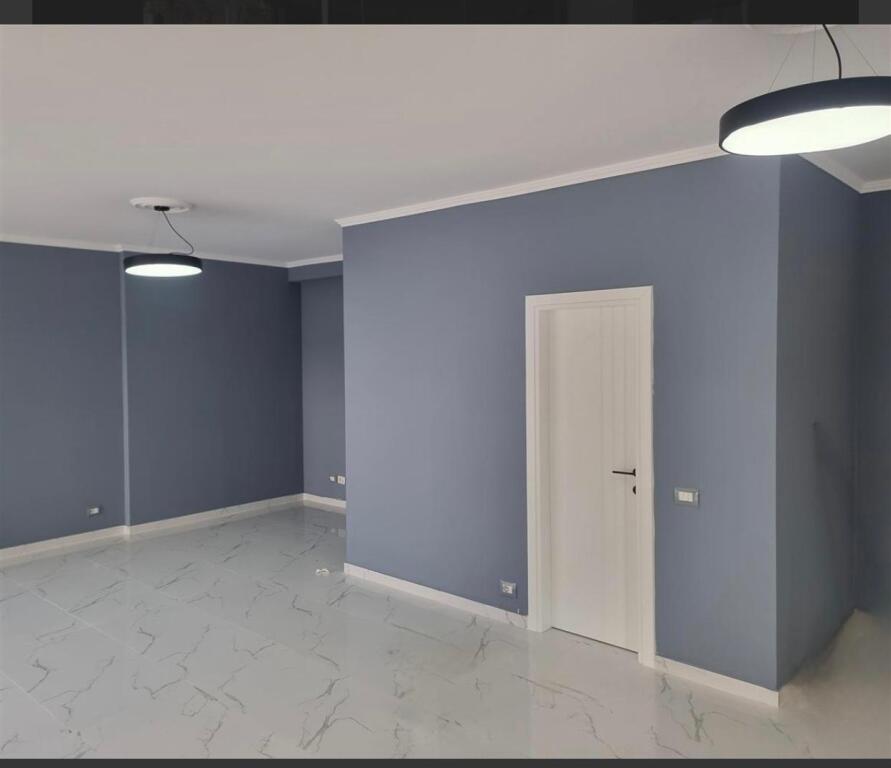 Shop for rent ground floor 90 meters 500 eu Hamdi Sina Street
