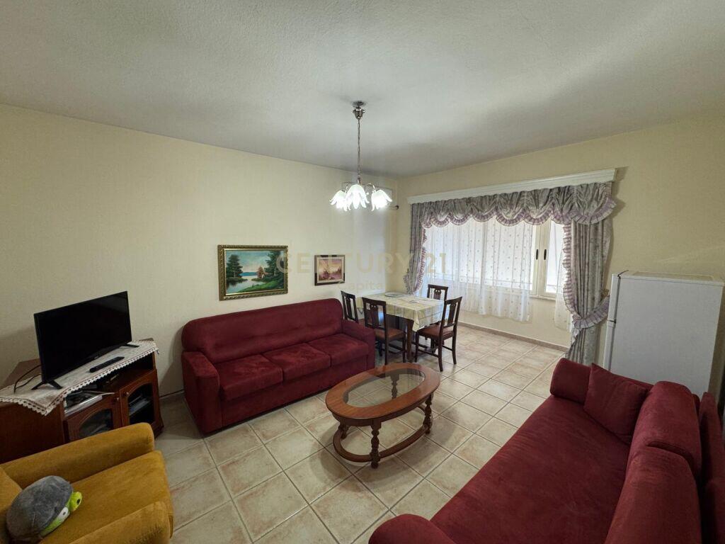 Apartment 1+1 For Rent in Komuna e Parisit