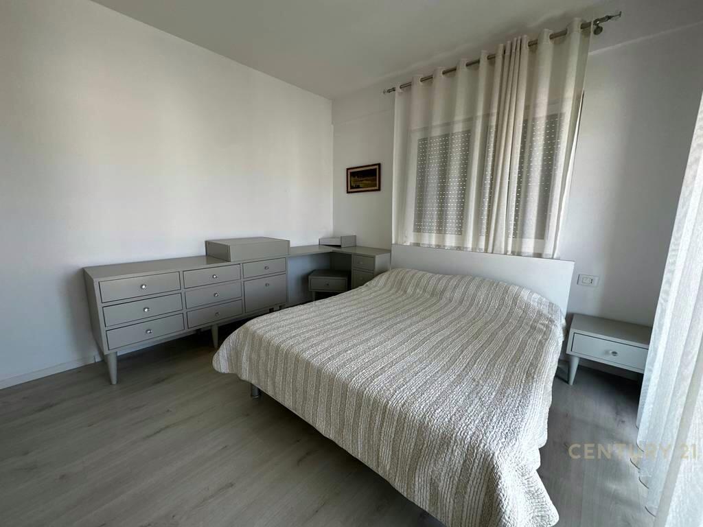 Apartment for rent 2+1+2+Parking space in the Xhamllik area