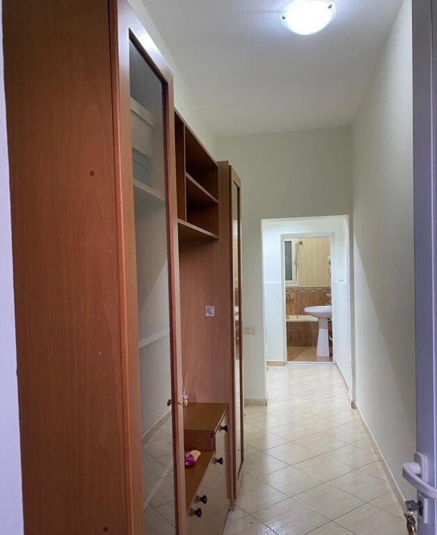 Casa 1+1 in affitto, via Jordan Misja vicino a Spak 350 Euro