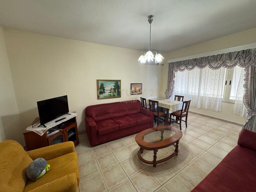 Apartment 1+1 For Rent in Komuna e Parisit
