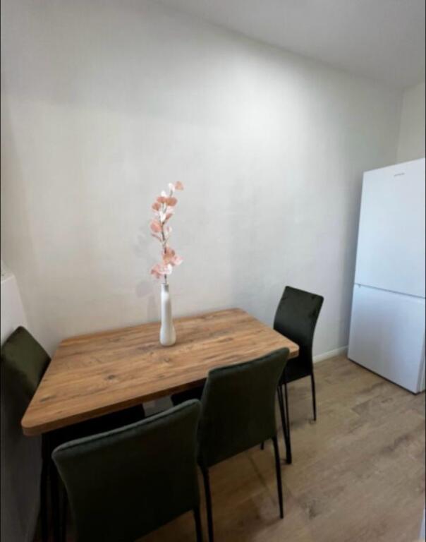 For rent 2+1+1 At Mozaik near 21 Dhjetori
