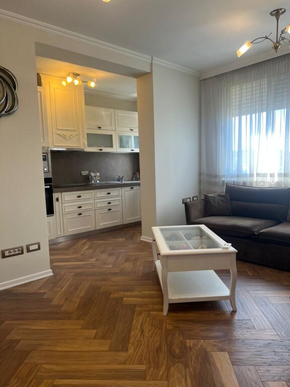 🏠 Shitet Apartament 1+1 – 58.5 m²  📍 Oxhaku, Rr. Kongresi i Manastirit 💶 Çmimi: 107,000 €  