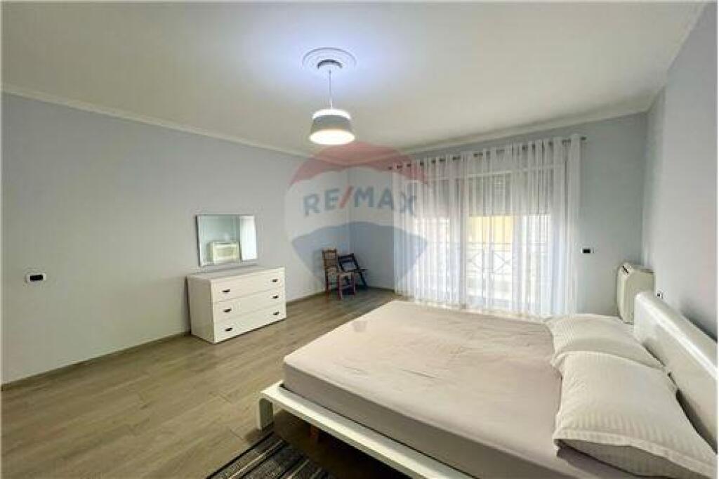 Apartment 3+1+2 for rent at K. Zoological. ID: 530291018-900