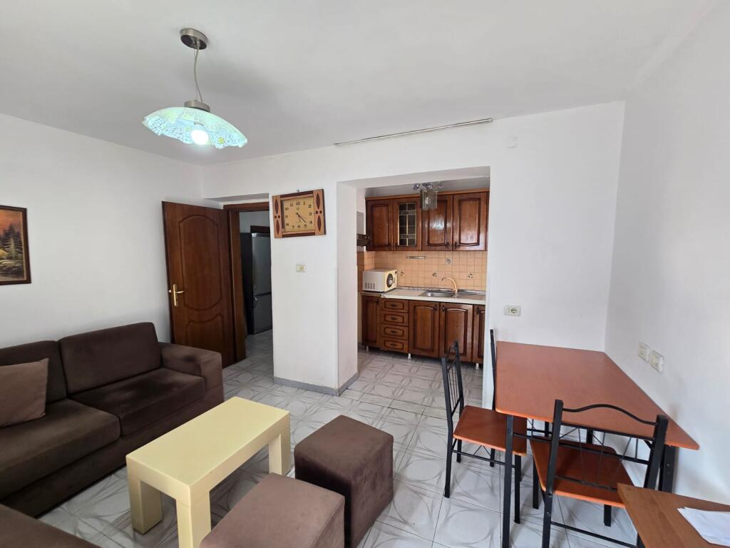 Apartament 1+1 per shitje ne Kinostudio