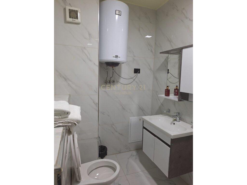 🏙️ Studio Apartment for Rent – Bogdanëve Street (Opposite the “Avni Rustemi” school)