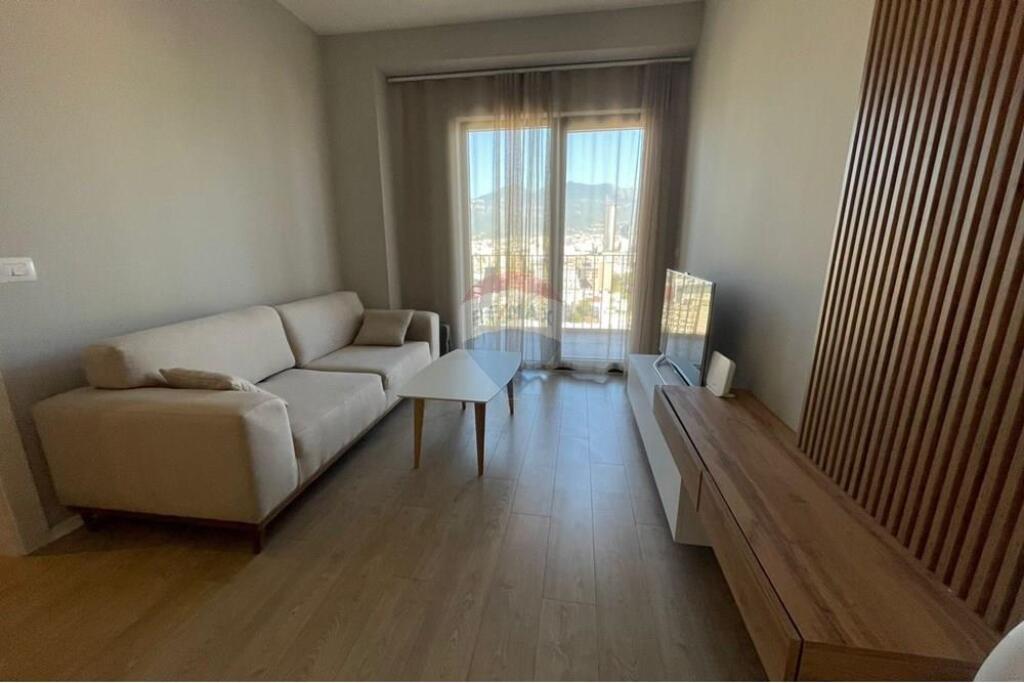 Jepet me qira Apartament 2+1 te Garden Building
