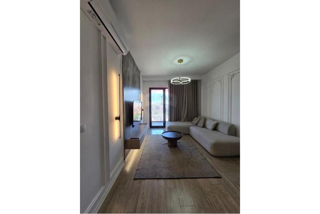 APARTAMENT 2+1 ME QIRA TEK RRUGA E KAVAJES