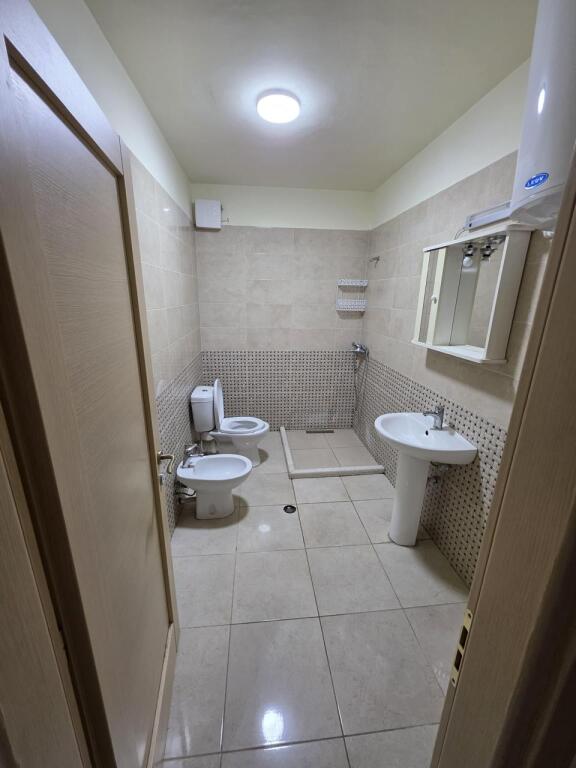 Shitet 3+2 te Kopshti botanik 130 m2 me hipoteke 23500 eu