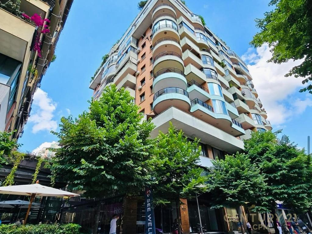 OFFICE SPACE FOR RENT – IN THE HEART OF BLOK!