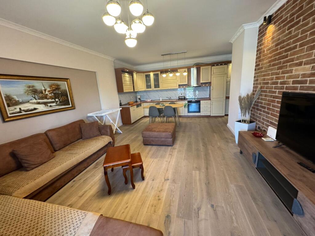 Super 2+1 apartment for rent in Don Bosko (700 Euro)