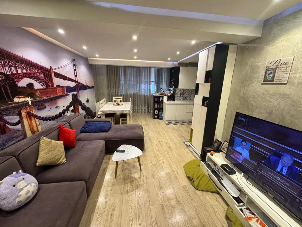 🏡 Appartamento 3+1+2 in affitto vicino alla scuola “Vasil Shanto”!
