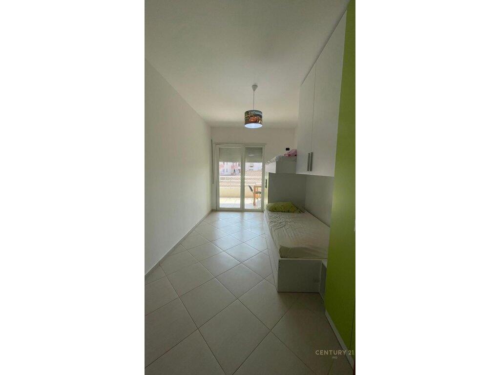 Appartamento 2+1 in affitto all'ingresso di Fresku