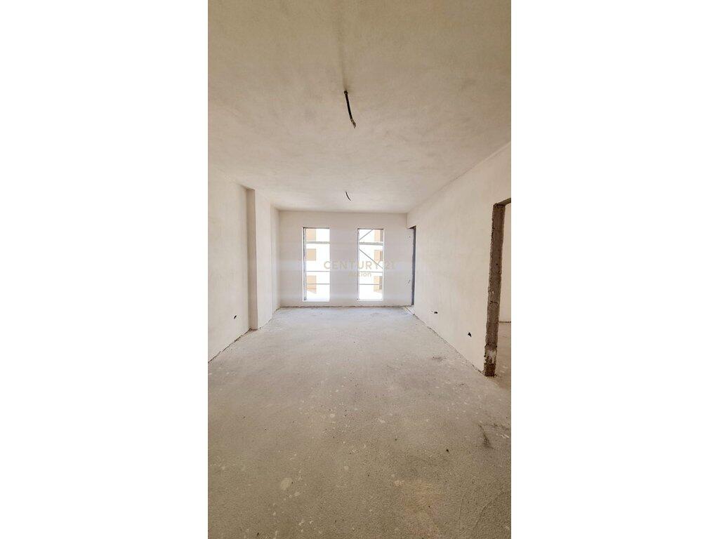 We sell a 1+1 apartment at the “Univers City” Complex