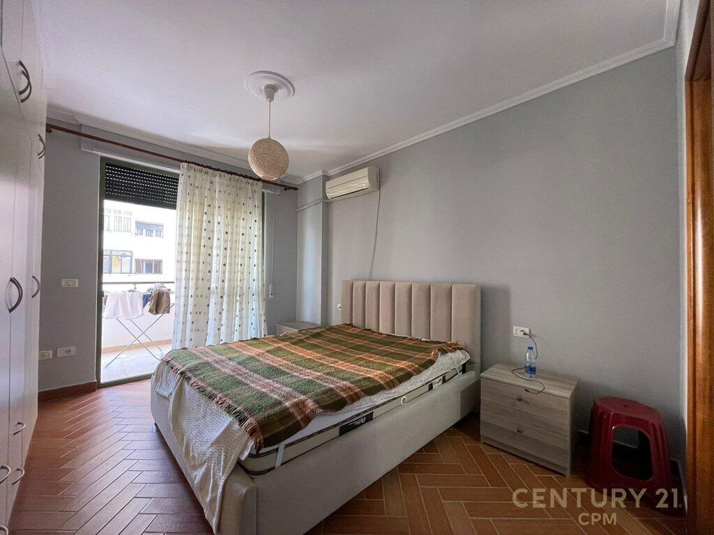 Appartamento 2+1+2 in affitto a Komuna e Parisit