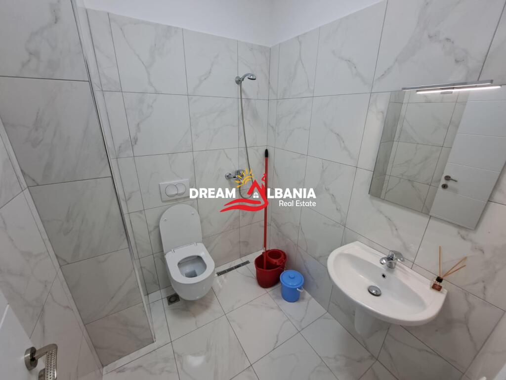 Apartament 2+1 me qera ne rrugen Jordan Misja ne rezidencen Quartrum ne Tirane (ID 42214676)