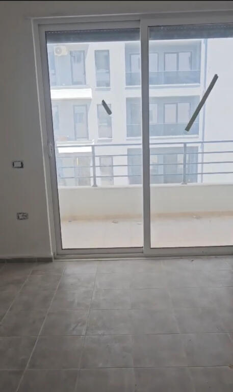 2+1 apartment for sale in Lungomare, second line  