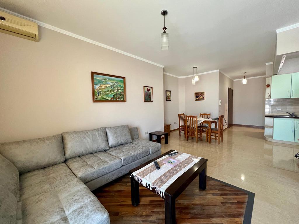 AFFITTIAMO APPARTAMENTO 1+1 IN VIA ELBASAN !! 500 € /Mese