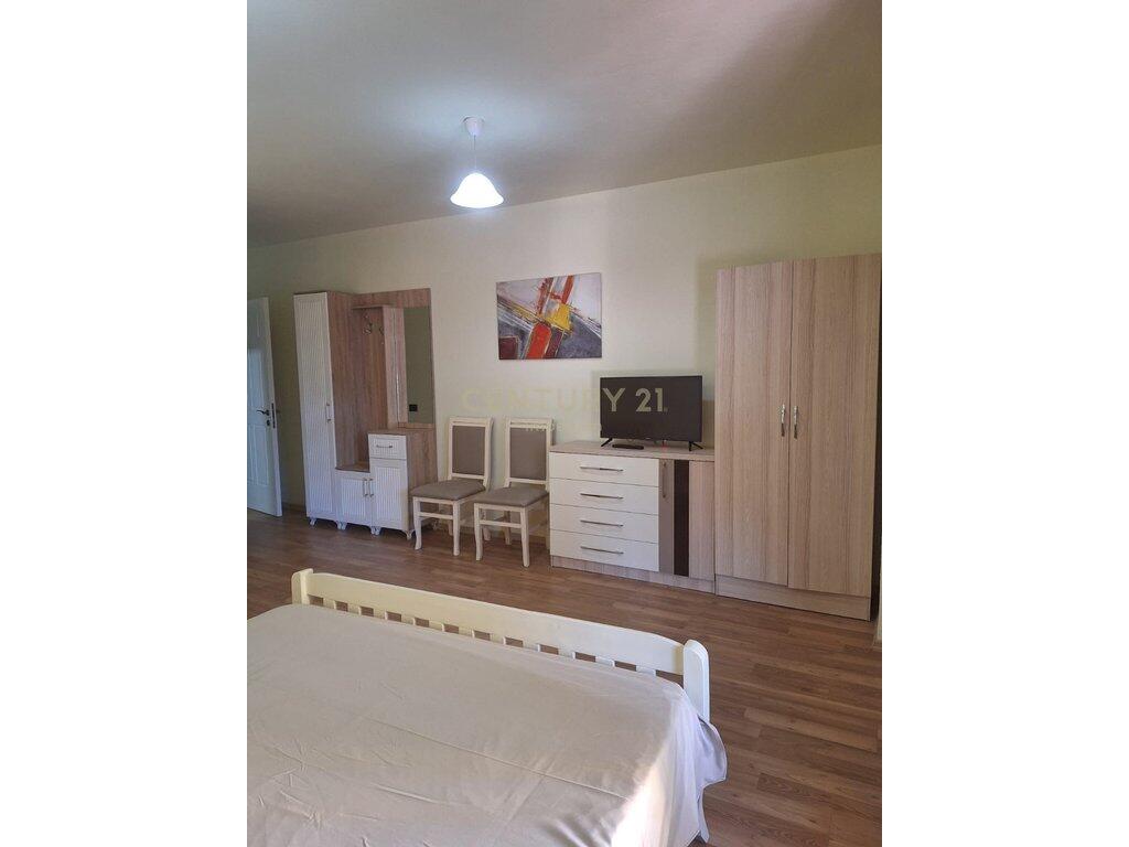 🏙️ Studio Apartment for Rent – Bogdanëve Street (Opposite the “Avni Rustemi” school)