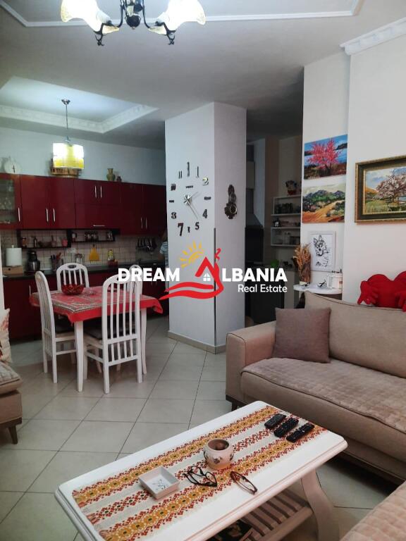 2+1 apartment for sale at Zogu i Zi near Ring Center in Tirana (ID 41212014)