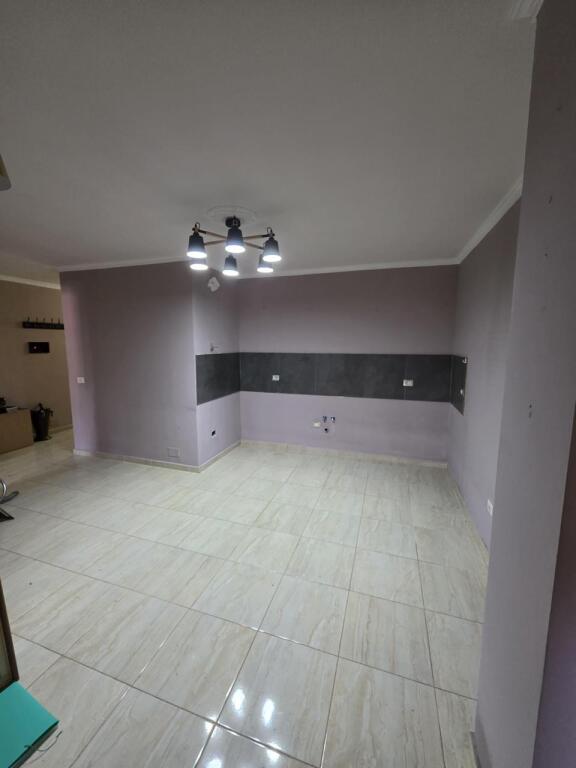Shitet 3+2 te Kopshti botanik 130 m2 me hipoteke 23500 eu