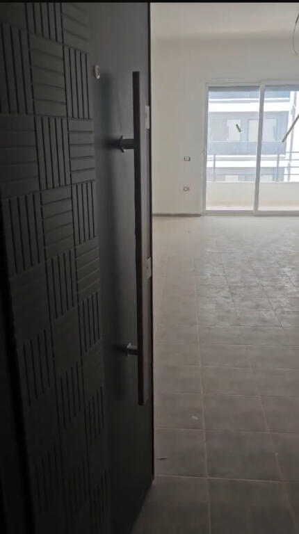 2+1 apartment for sale in Lungomare, second line  
