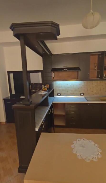 Affittasi casa 2+1+2, Ali Dem vicino al campo sportivo 450 Mila leke