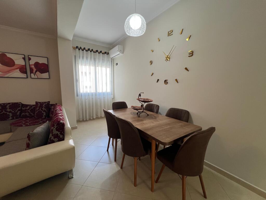 Appartamento In Affitto In Via Cipaj