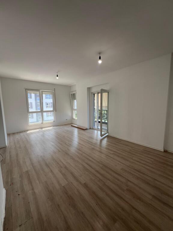 For sale, apartment 2+1+2 📍5 Maji Street, Tirana.