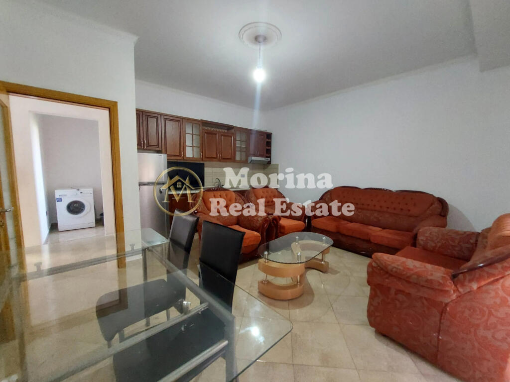 Rent, Entrance 2+1, United School, 400 euros/month
