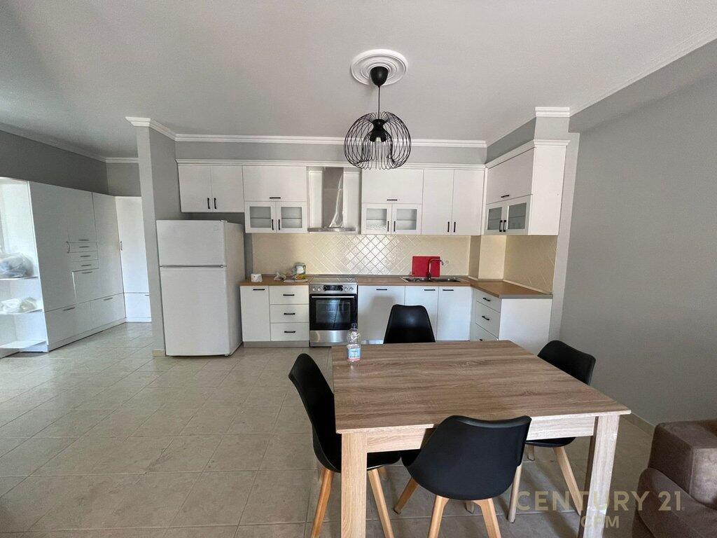 Appartamento 2+1+2 in affitto a Komuna e Parisit